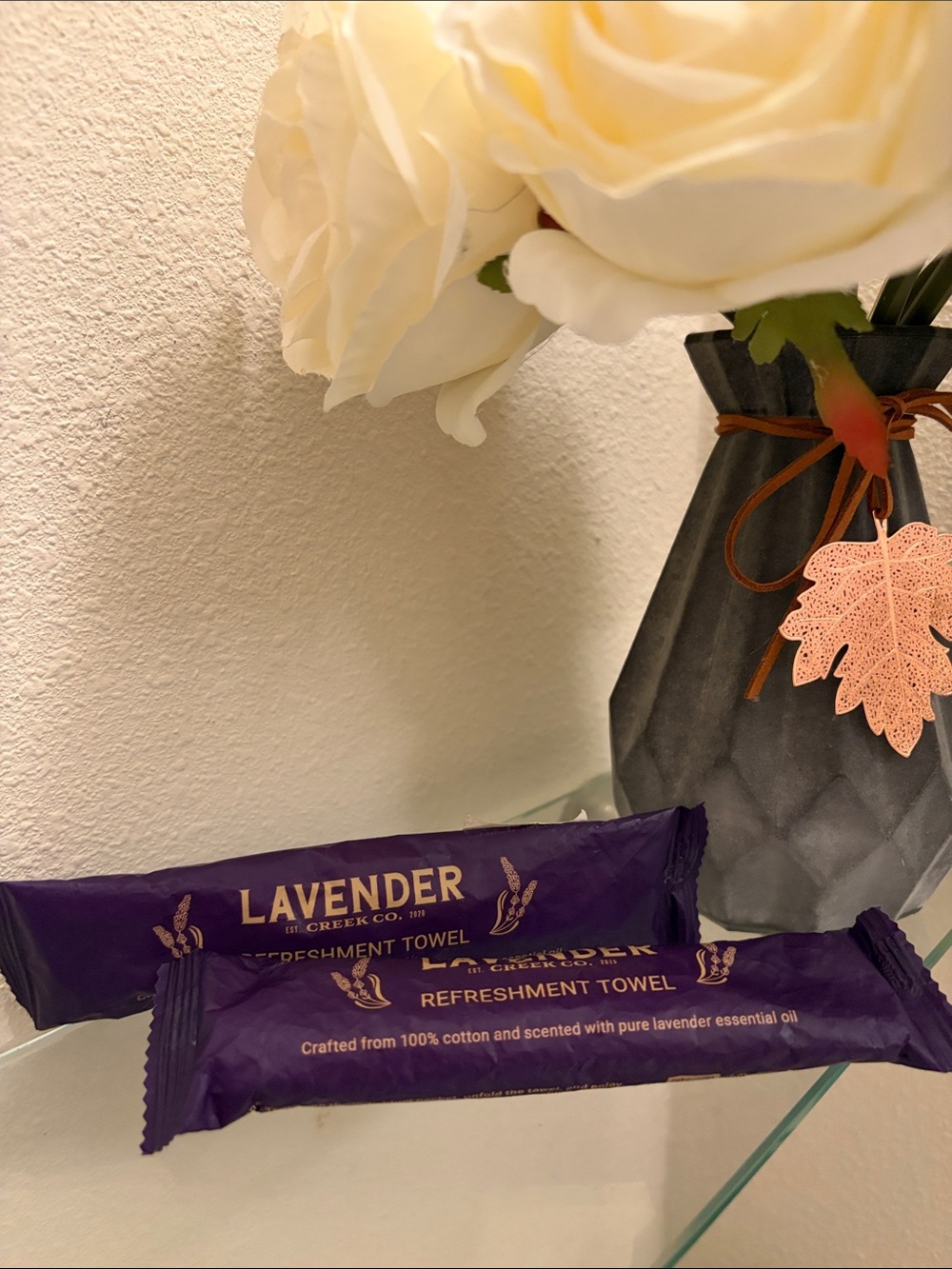 Lavender Refreshment Towels - Scented Single-Use Towels (2) - Picture 3 of 5